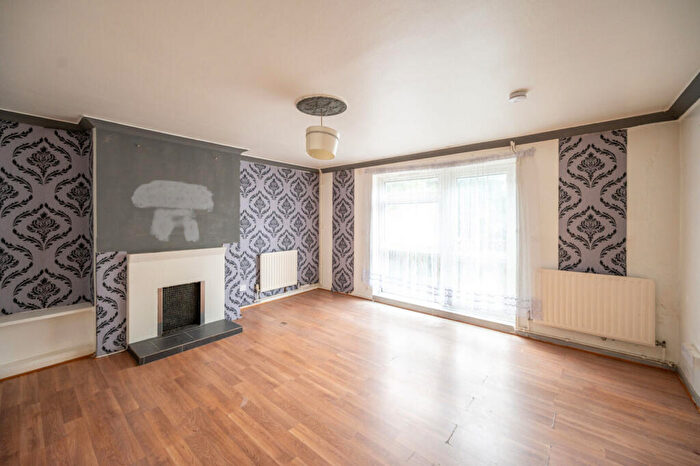 3 Bedroom Flat For Sale In Surrey Street, Plaistow, London, E13