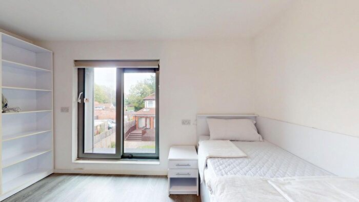 Studio To Rent In The Pavement, Popes Lane, London, W5