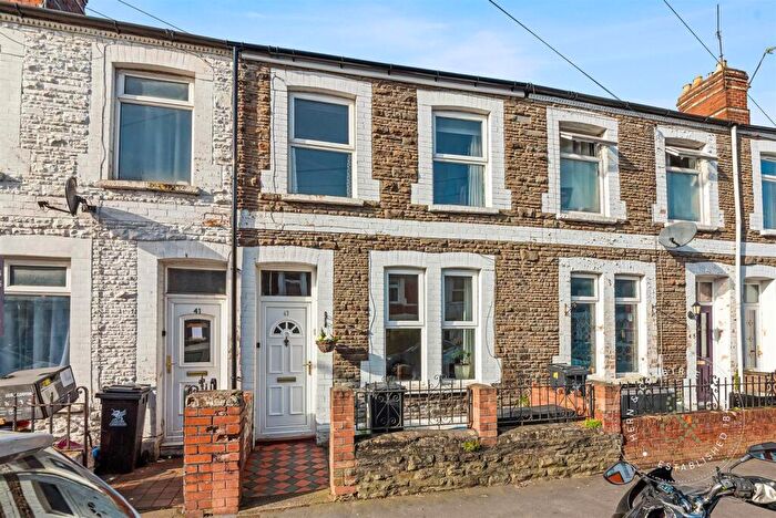 2 Bedroom Terraced House For Sale In Inverness Place, Cardiff, CF24