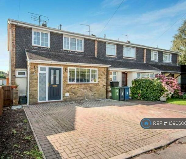 3 Bedroom End Of Terrace House To Rent In Fox Road, Holmer Green, High Wycombe, HP15