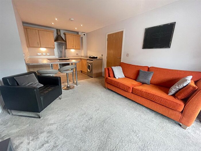 1 Bedroom Flat To Rent In Phoebe Road, Copper Quarter, Pentrechwyth, SA1