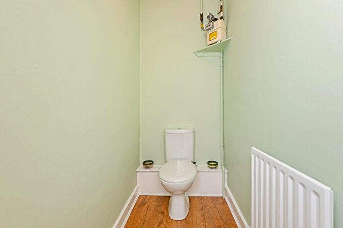 1 Bedroom Flat For Sale In / Fowler Terrace, Polwarth, Edinburgh, EH11
