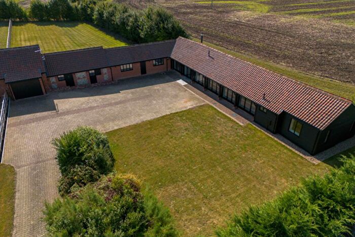 3 Bedroom Bungalow For Sale In Bolford Street, Thaxted, Dunmow, Essex, CM6