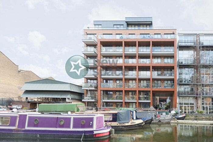 2 Bedroom Flat To Rent In Canal Wharf, Kingsland Road, Haggerston, E8