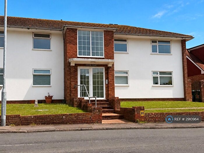 2 Bedroom Flat To Rent In Edster Court, Portslade, Brighton, BN41