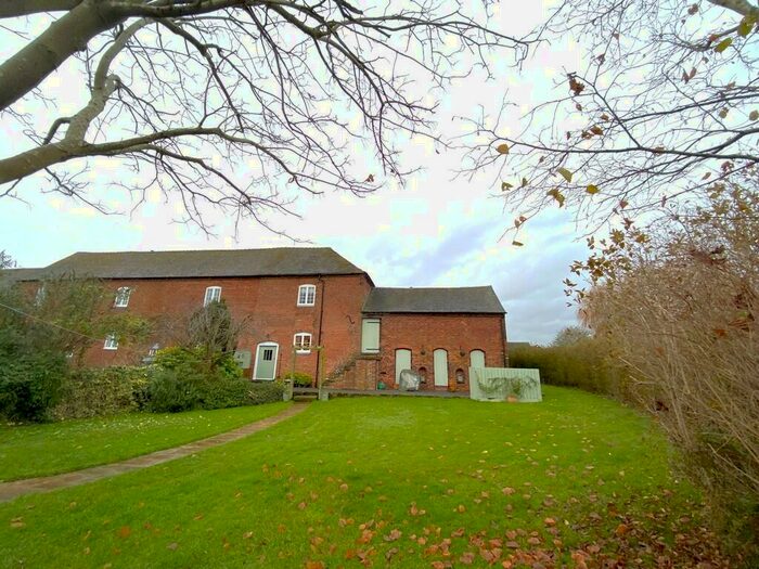 4 Bedroom Barn Conversion For Sale In Lowes Lane, Swarkestone, DE73