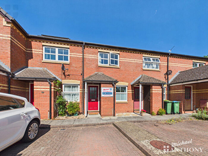 2 Bedroom Terraced House To Rent In Old Brewery Close, Aylesbury, HP21