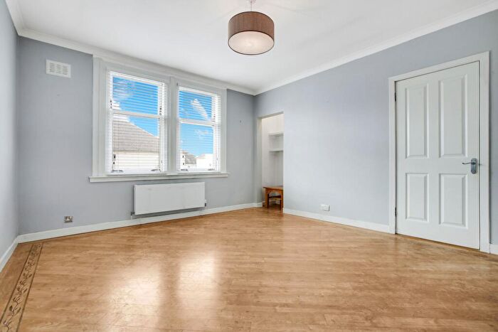 2 Bedroom Flat For Sale In Eskview Avenue, Musselburgh, EH21