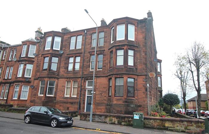 1 Bedroom Flat For Sale In Cardwell Road, Gourock, PA19
