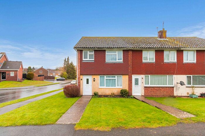 3 Bedroom End Terrace House For Sale In Park View Road, Uckfield, TN22