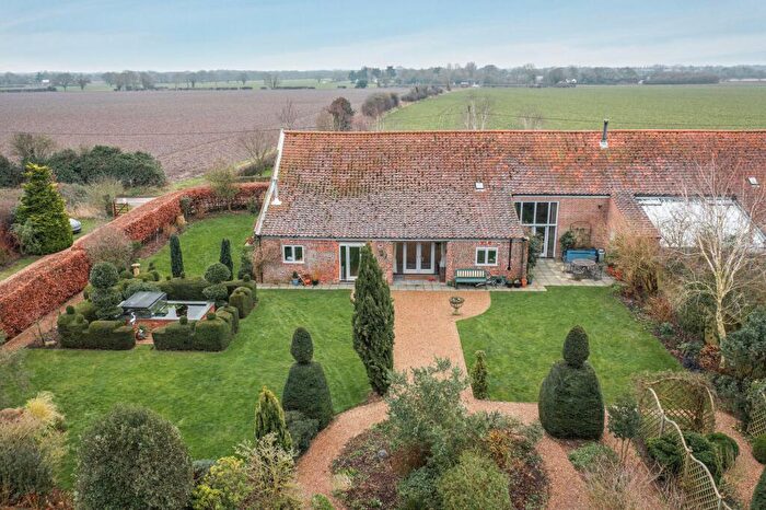 5 Bedroom Barn Conversion For Sale In Sutton, NR12