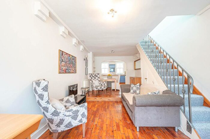 2 Bedroom Terraced House To Rent In Maryon Mews, Hampstead, London, NW3