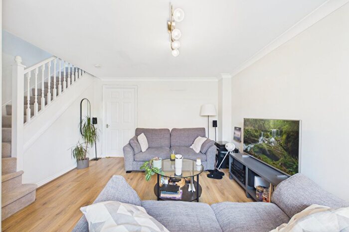 2 Bedroom End Terrace House To Rent In Paddick Drive, Lower Earley, Reading, Berkshire, RG6