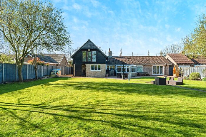 5 Bedroom Bungalow For Sale In Straight Furlong, Pymoor, Ely, Cambridgeshire, CB6