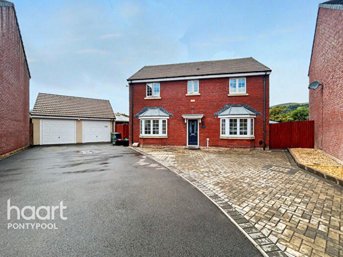 4 Bedroom Detached House For Sale In Parc Panteg, Pontypool, NP4
