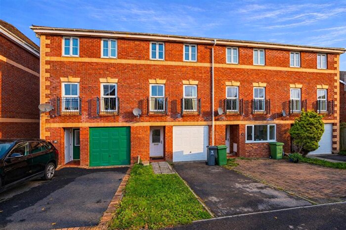 3 Bedroom Property For Sale In Heol Dewi Sant, Heath, CF14