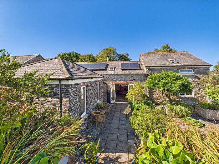 4 Bedroom Detached House For Sale In Tredinnick Road, St. Mabyn, Bodmin, PL30