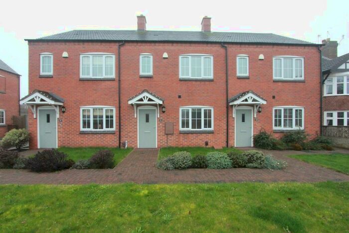 3 Bedroom Town House To Rent In Hinckley Road, Burbage, Leicestershrie, LE10