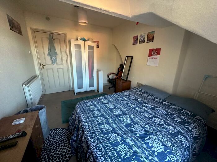 10 Bedroom Mews To Rent In Norman Road, Fallowfield, M14