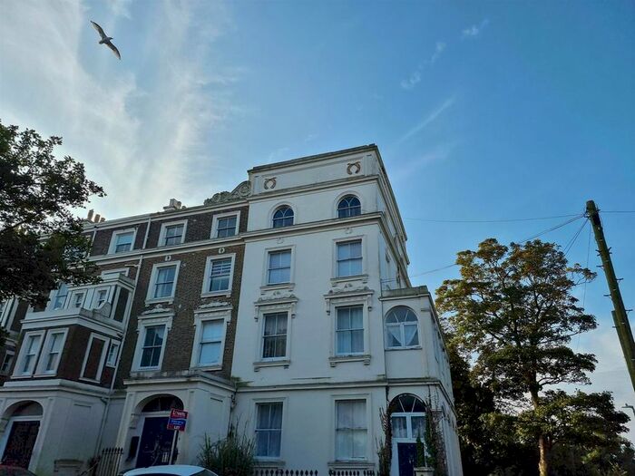 1 Bedroom Flat To Rent In Westcliff Terrace Mansions, Pegwell Road, Ramsgate CT11