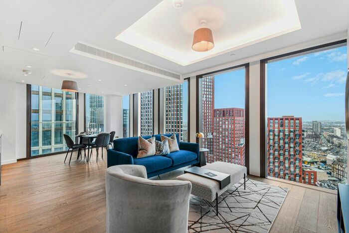 2 Bedroom Flat To Rent In Carnation Way, London, SW8