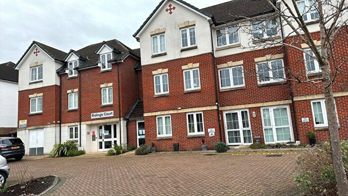 1 Bedroom Flat To Rent In Prices Lane, Reigate, RH2