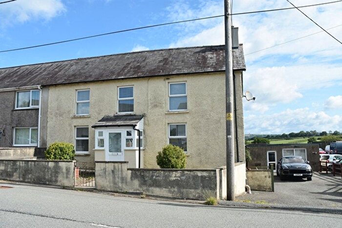 3 Bedroom Semi-Detached House To Rent In Gilwen Castle, Waungilwen, SA44