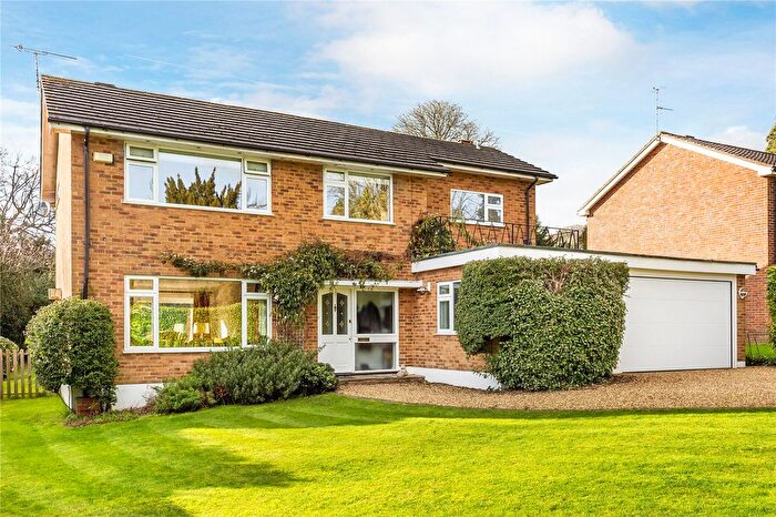 4 Bedroom Detached House For Sale In Beverley Heights, Reigate, Surrey, RH2
