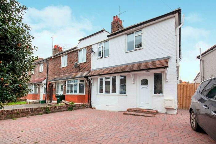 3 Bedroom Semi-Detached House To Rent In Queens Crescent, Eastbourne, BN23