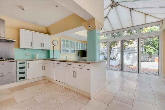 7 Bedroom Terraced House To Rent In Chesilton Road, Parsons Green, SW6
