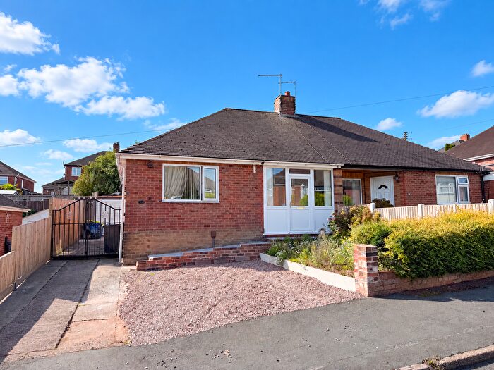 2 Bedroom Semi-Detached Bungalow For Sale In Coupe Drive, Weston Coyney, Stoke-On-Trent, ST3