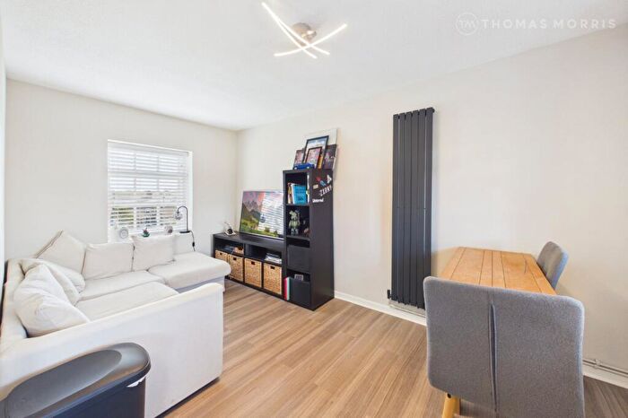 1 Bedroom Apartment For Sale In St. Neots Road, Eaton Ford, St. Neots, Cambridgeshire, PE19