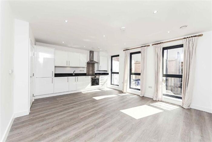 Studio To Rent In Warham Street, Camberwell, SE5