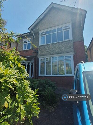 2 Bedroom Flat To Rent In Leamington Road, Bournemouth, BH9