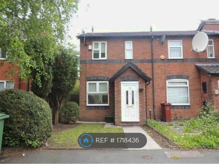 2 Bedroom End Of Terrace House To Rent In Bracewell Close, Manchester, M12