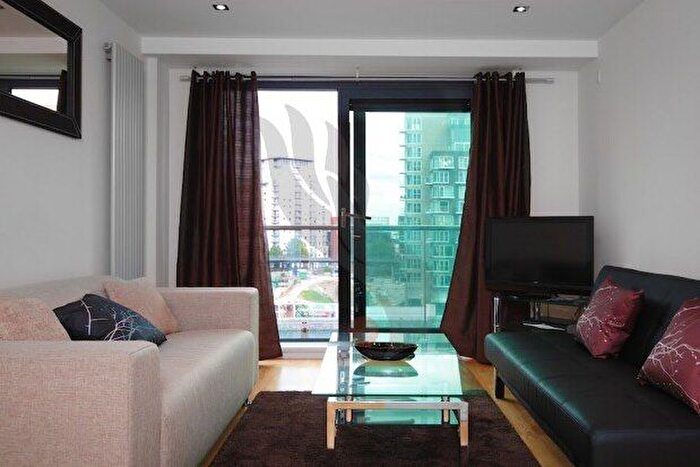 1 Bedroom Flat To Rent In Millharbour, London, E14
