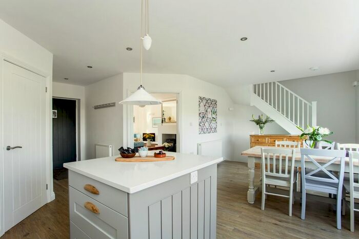 3 Bedroom Detached House To Rent In Elley Green, Corsham, SN13