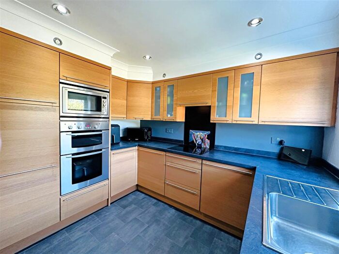 2 Bedroom Detached House For Sale In Main Street, Great Heck, Goole, DN14