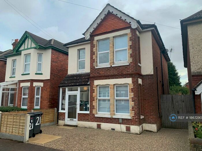 6 Bedroom Detached House To Rent In Frederica Road, Winton, Bournemouth, BH9