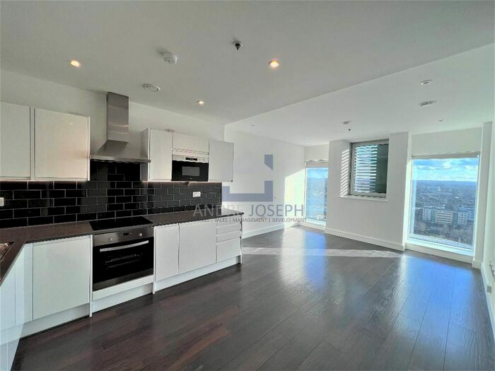 1 Bedroom Flat To Rent In Britannia Point, Colliers Wood, SW19