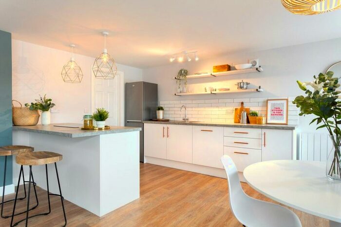 3 Bedroom Apartment To Rent In Exeter, Devon, EX4