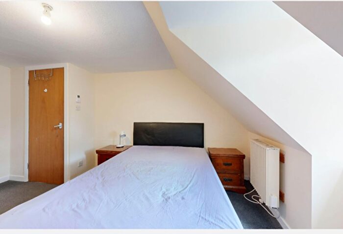 1 Bedroom Flat To Rent In High Street, Perth, PH1