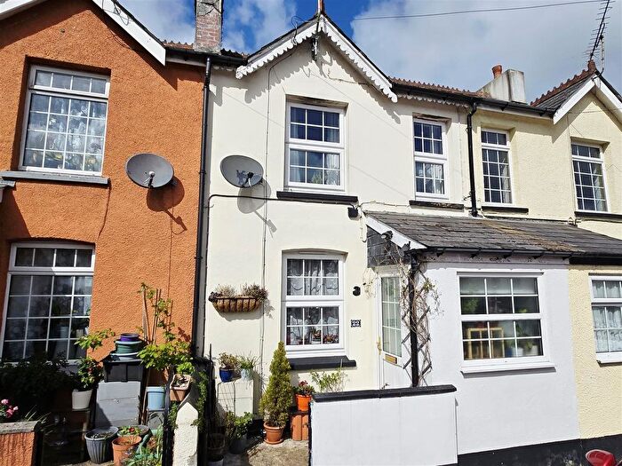 2 Bedroom Cottage For Sale In Tredydan Road, Launceston, PL15