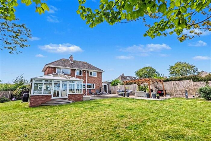 3 Bedroom Detached House For Sale In Blandford, DT11