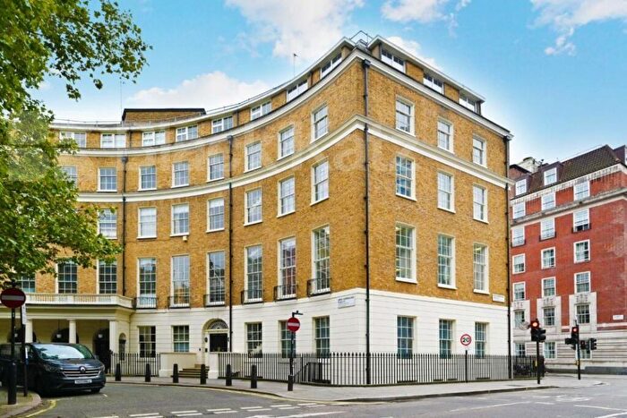 3 Bedroom Flat To Rent In Great Cumberland Place, Hyde Park, W1H