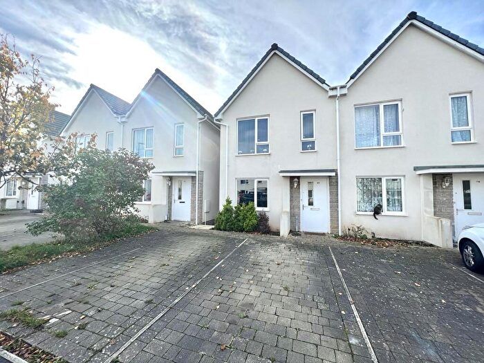 2 Bedroom Semi-Detached House To Rent In Yellowmead Road, Plymouth, PL2