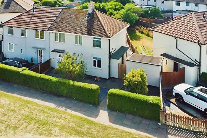3 Bedroom Semi Detached House For Sale In Kay Road, Leicester, LE3