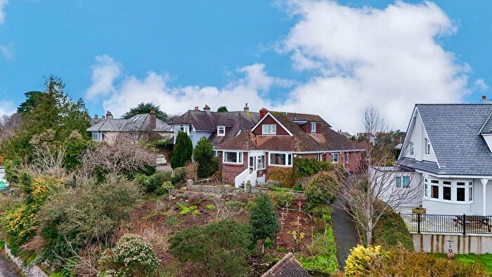 4 Bedroom Bungalow For Sale In Coombeshead Road, Newton Abbot, TQ12