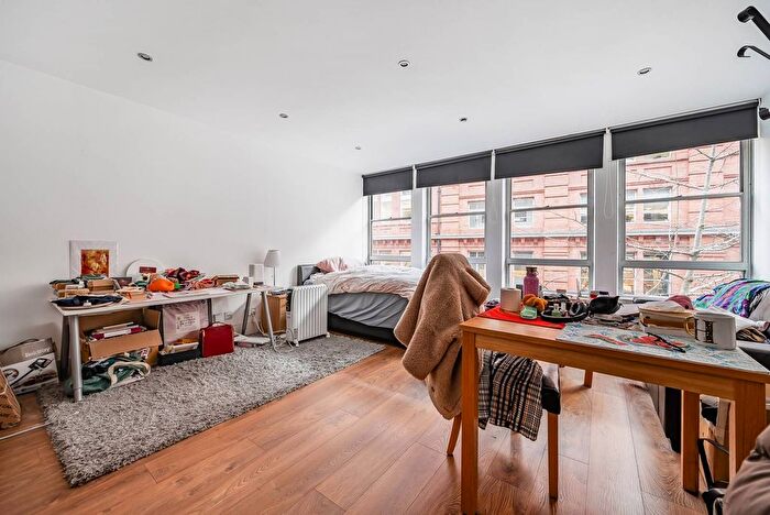 Studio To Rent In Rochester Row, Westminster, London, SW1P