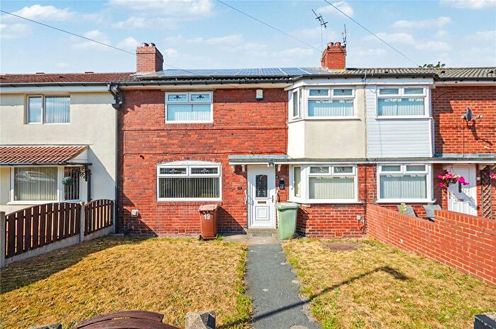 3 Bedroom Terraced House For Sale In Middleton Park Crescent, Leeds, West Yorkshire, LS10